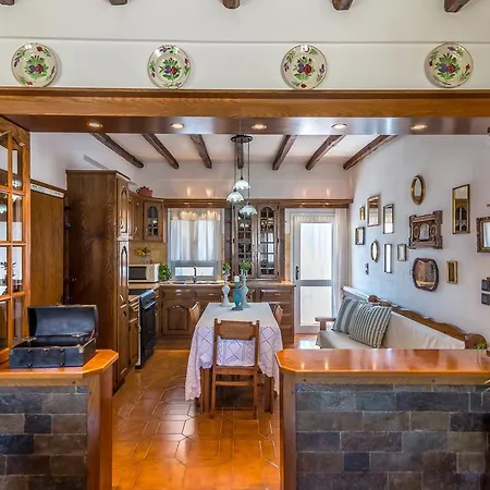 Traditional House Milos Lejlighed