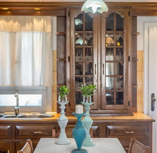 Traditional House Milos *