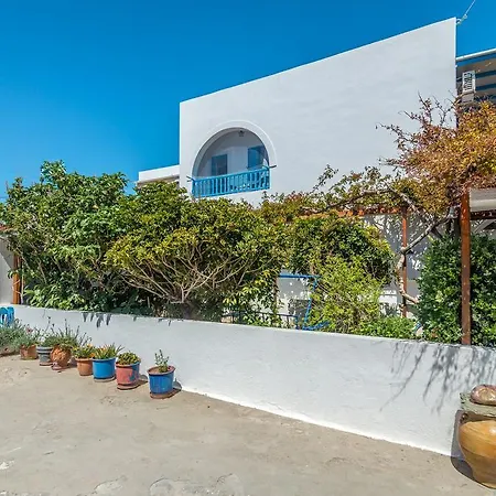 Traditional House Milos Apartment *
